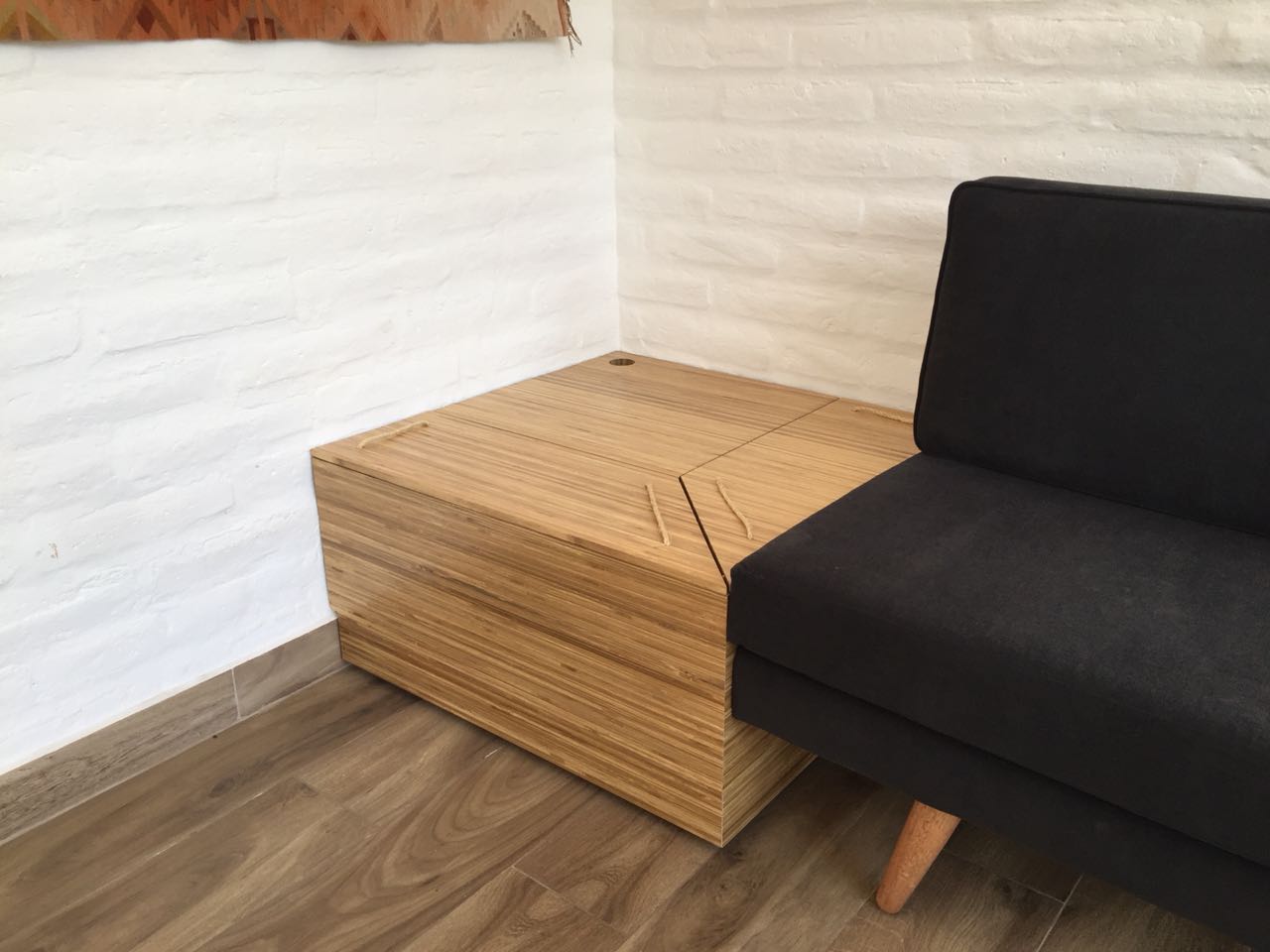Muebles hechos de bambú