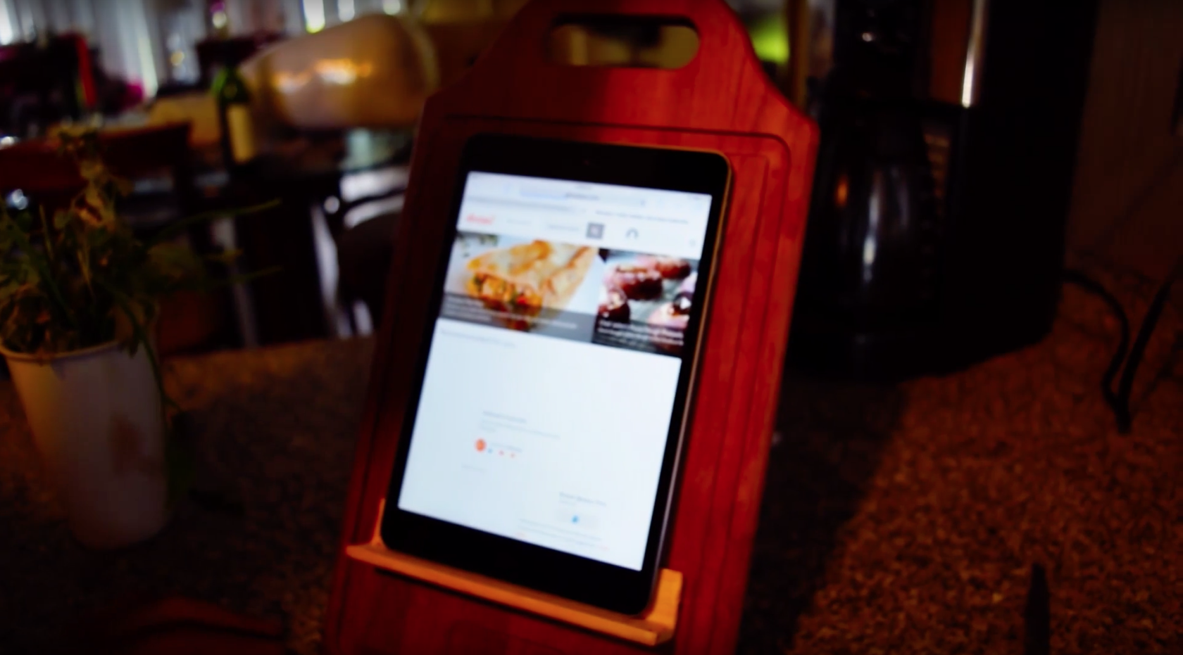 Como hacer una base para ipad casero