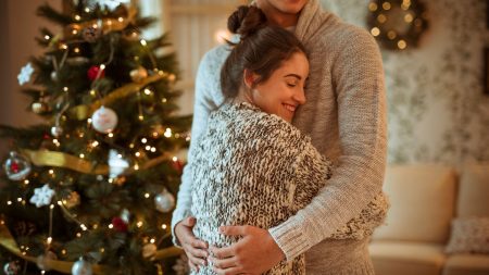 Como decorar un árbol de Navidad