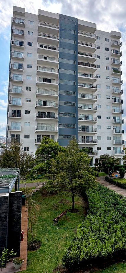 Stacia Towers Corregidora 